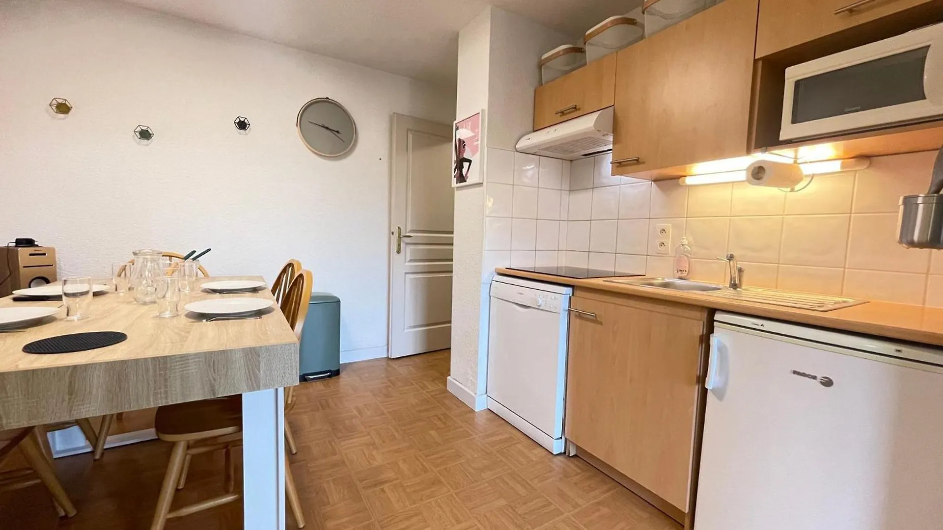 Appartement 6 Pers. Avec Piscine Aux Pieds Des Pistes - Fr-1-505-218 フルメ 0*,  フランス