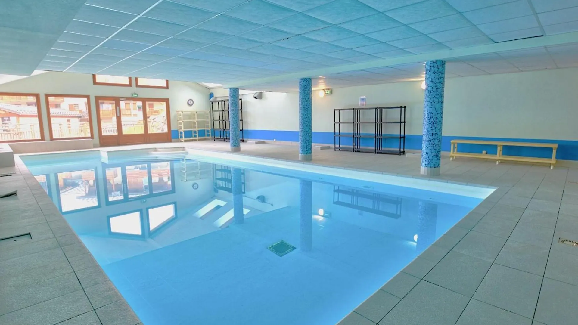 Appartement 6 Pers. Avec Piscine Aux Pieds Des Pistes - Fr-1-505-218 フルメ アパート