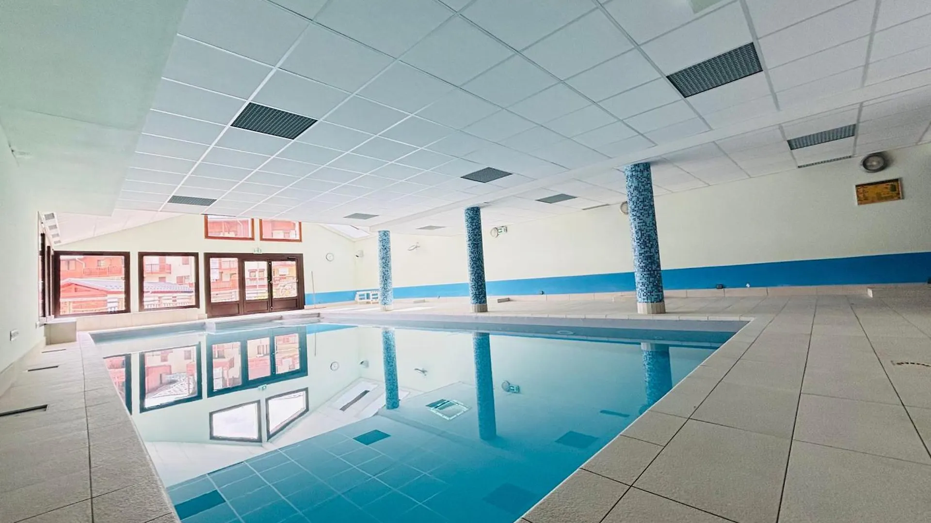 Appartement 6 Pers. Avec Piscine Aux Pieds Des Pistes - Fr-1-505-218 フルメ フランス