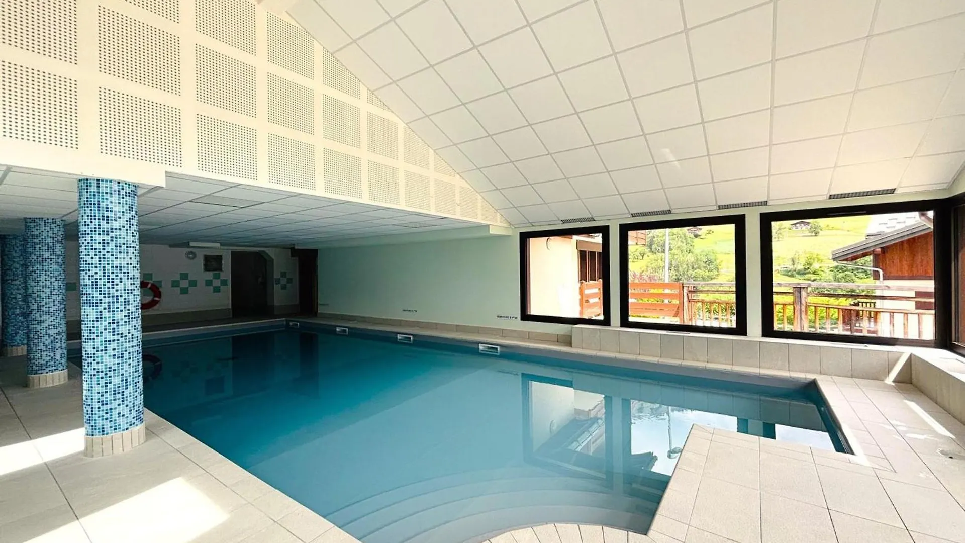 Appartement 6 Pers. Avec Piscine Aux Pieds Des Pistes - Fr-1-505-218 フルメ